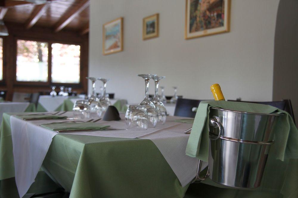 Hotel Santo Stefano Пиеве Санто Стефано Екстериор снимка