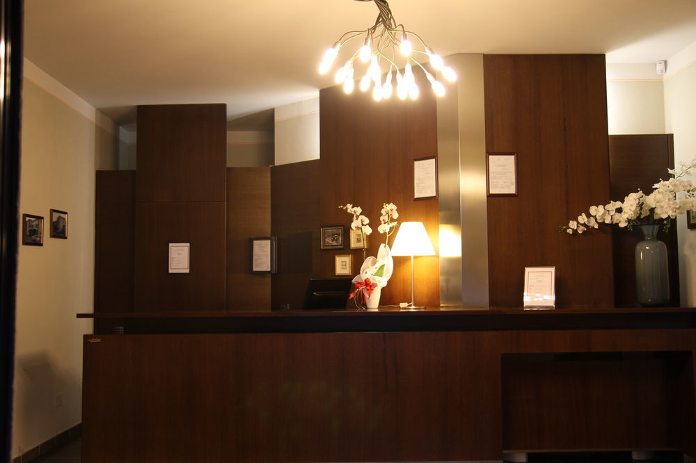 Hotel Santo Stefano Пиеве Санто Стефано Екстериор снимка
