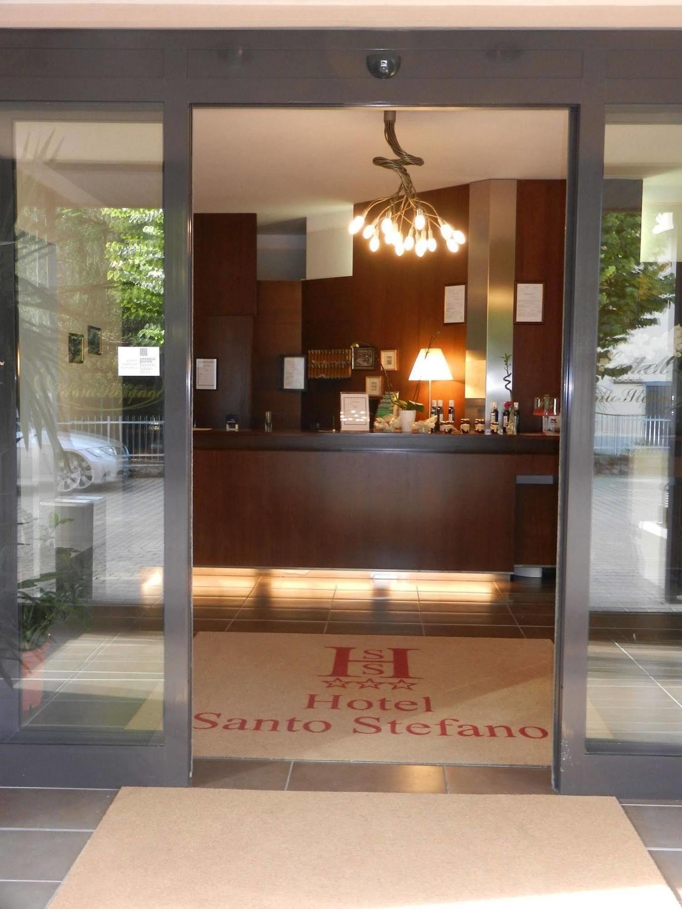 Hotel Santo Stefano Пиеве Санто Стефано Екстериор снимка