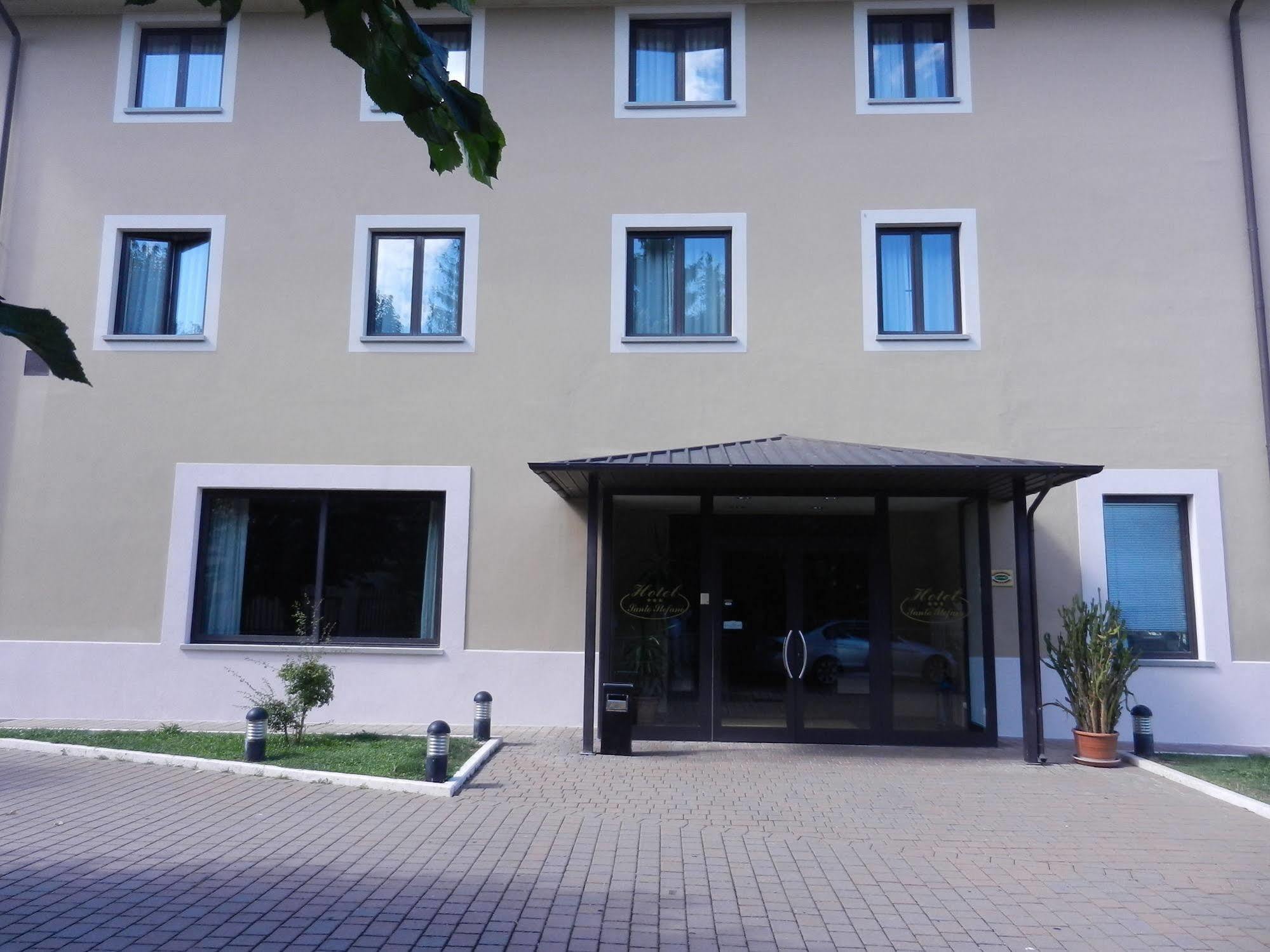 Hotel Santo Stefano Пиеве Санто Стефано Екстериор снимка